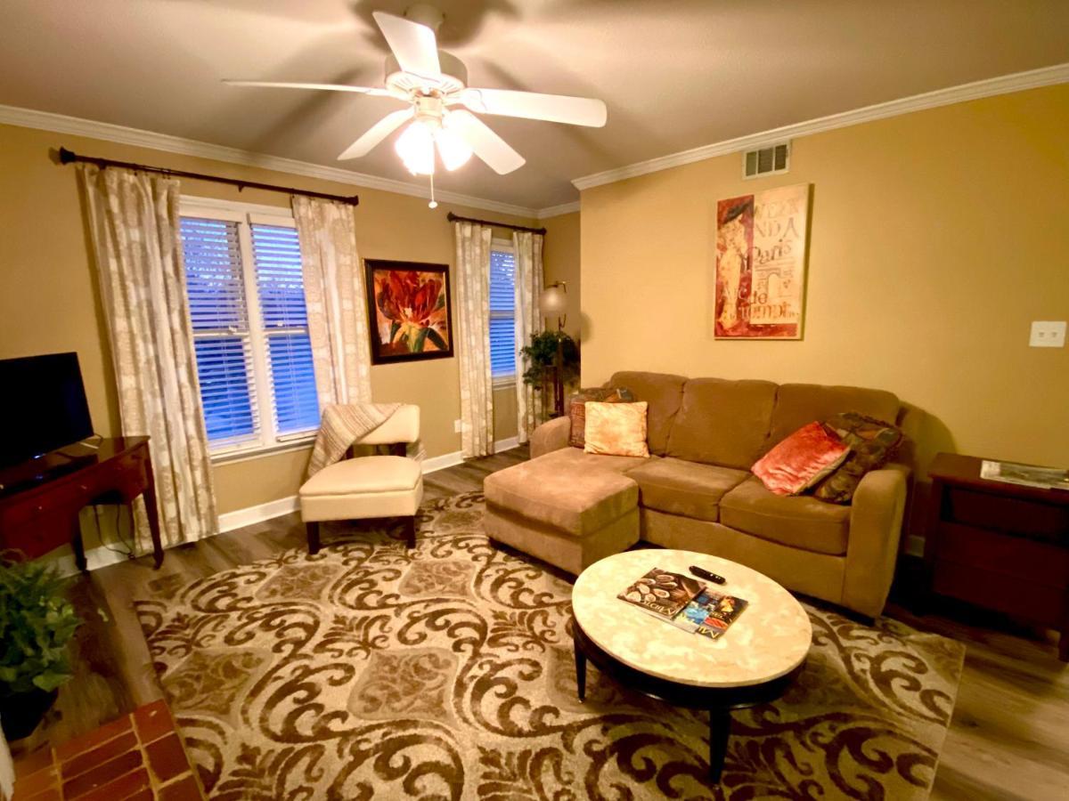 Trendy 2Bed 2 Bath Villa In The Village With King Bed Raleigh Bagian luar foto